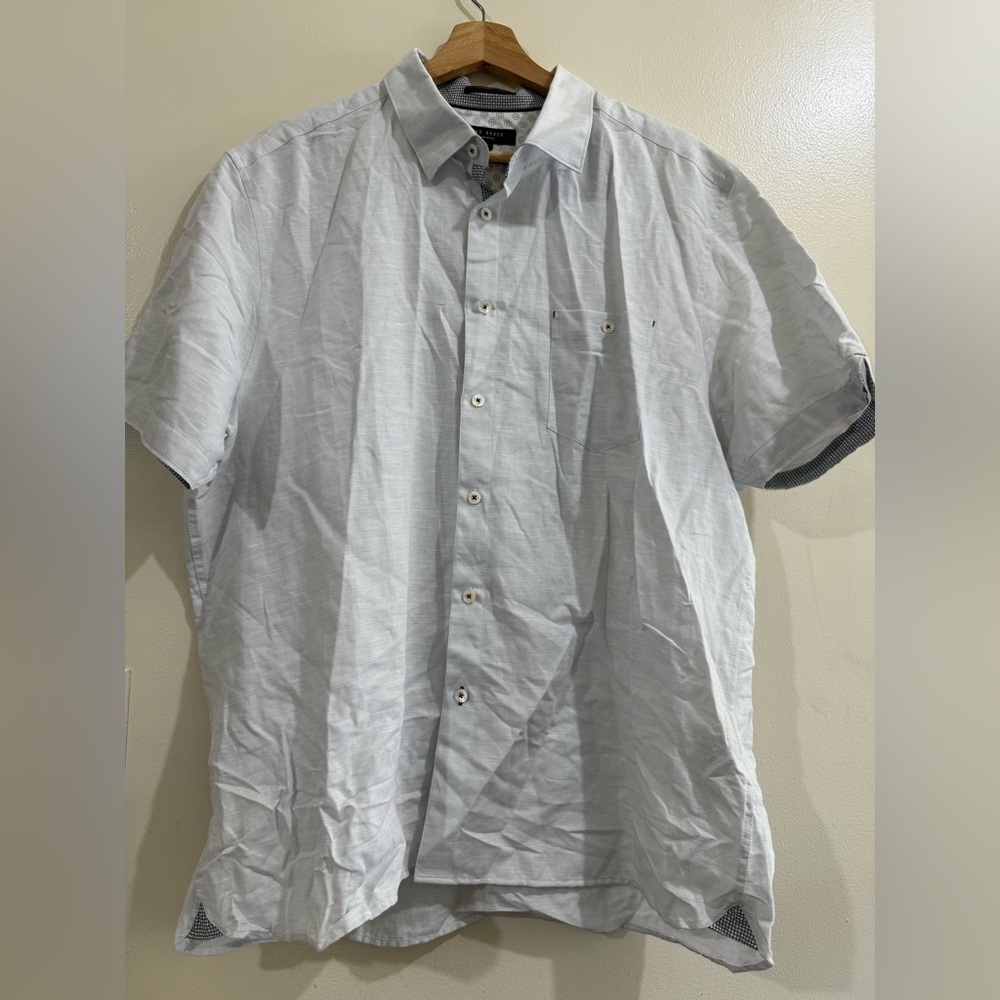 Ted Baker Light Gray Short Sleeve Button-Down Shirt